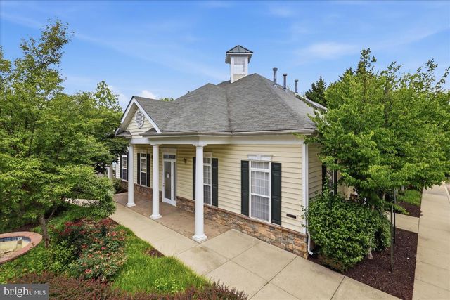 46073 TREFOIL LN, Sterling, VA 20166