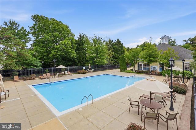 46073 TREFOIL LN, Sterling, VA 20166
