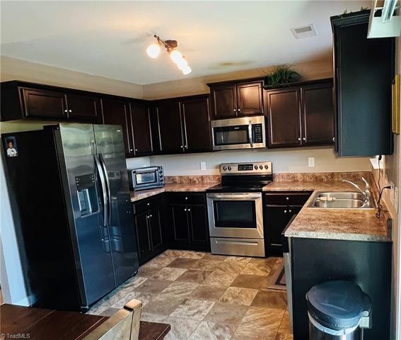 1578 Zeverly Street, Winston-salem, NC 27127