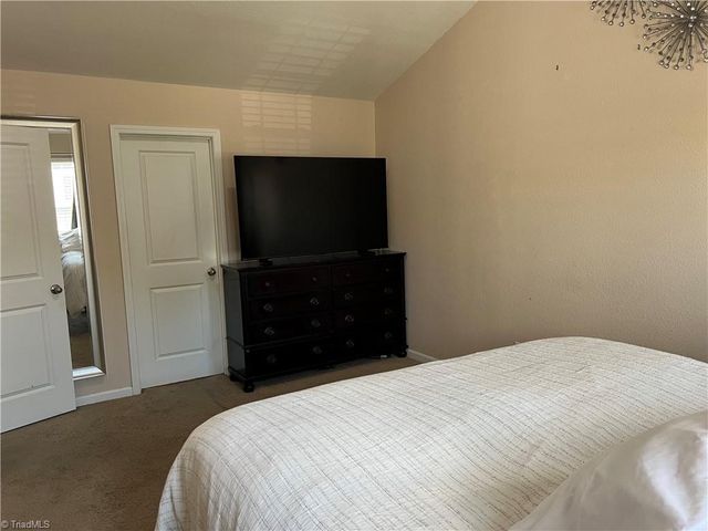 1578 Zeverly Street, Winston-salem, NC 27127