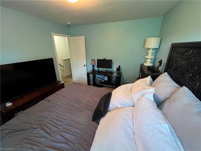 1578 Zeverly Street, Winston-salem, NC 27127