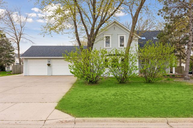 14212 Prairie Road NW, Andover, MN 55304