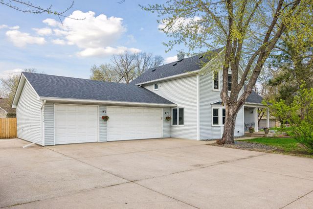14212 Prairie Road NW, Andover, MN 55304