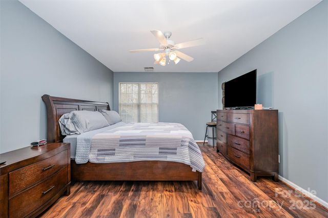 9734 Kennerly Cove Court, Charlotte, NC 28269