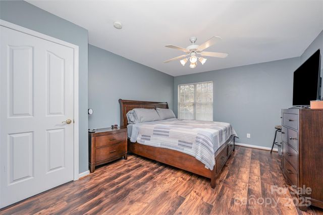 9734 Kennerly Cove Court, Charlotte, NC 28269