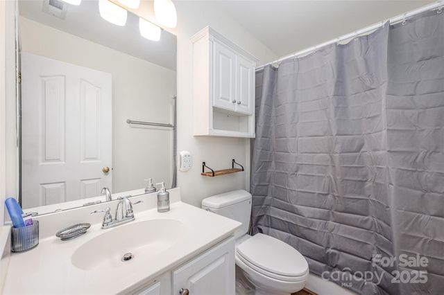 9734 Kennerly Cove Court, Charlotte, NC 28269