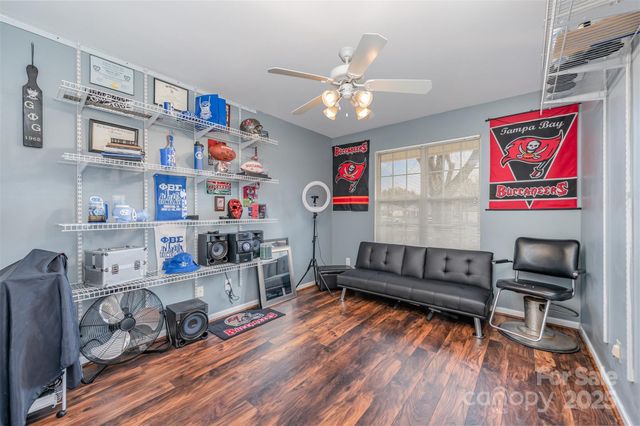 9734 Kennerly Cove Court, Charlotte, NC 28269