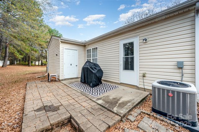 9734 Kennerly Cove Court, Charlotte, NC 28269