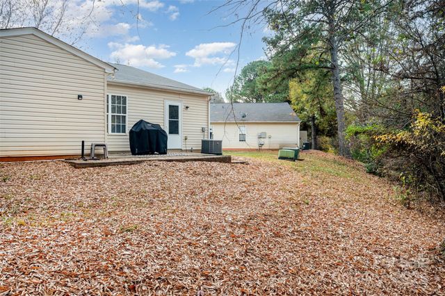 9734 Kennerly Cove Court, Charlotte, NC 28269