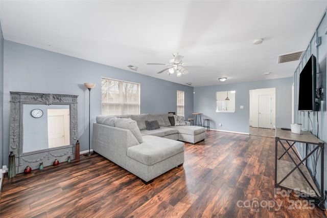 9734 Kennerly Cove Court, Charlotte, NC 28269