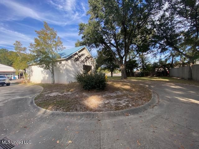 1728 Ingalls Avenue, Pascagoula, MS 39567