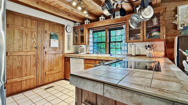 527 Beason Road SE, Calhoun, GA 30701