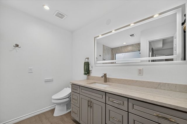 5100 Verde Valley Lane 178, Dallas, TX 75254