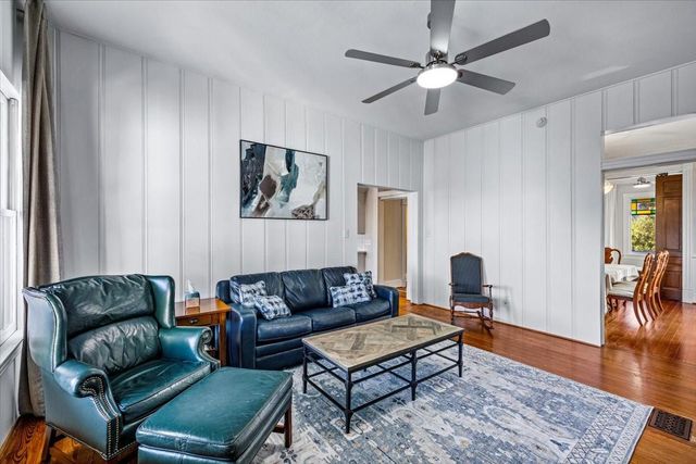 2207 Bernardo De Galvez, Galveston, TX 77550