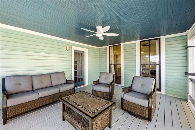 2207 Bernardo De Galvez, Galveston, TX 77550