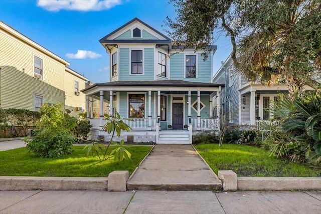 2207 Bernardo De Galvez, Galveston, TX 77550
