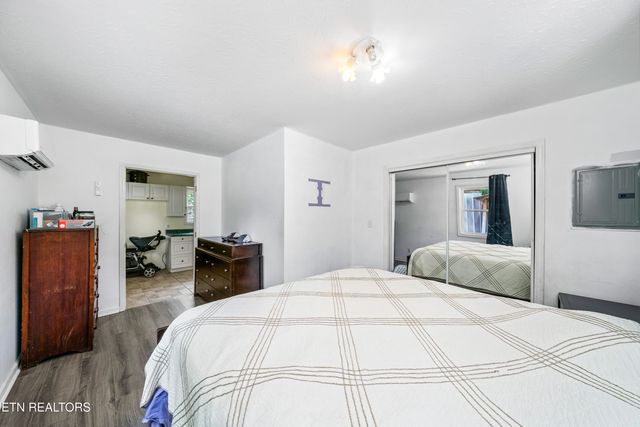 2330 Hilham Hwy, Livingston, TN 38570