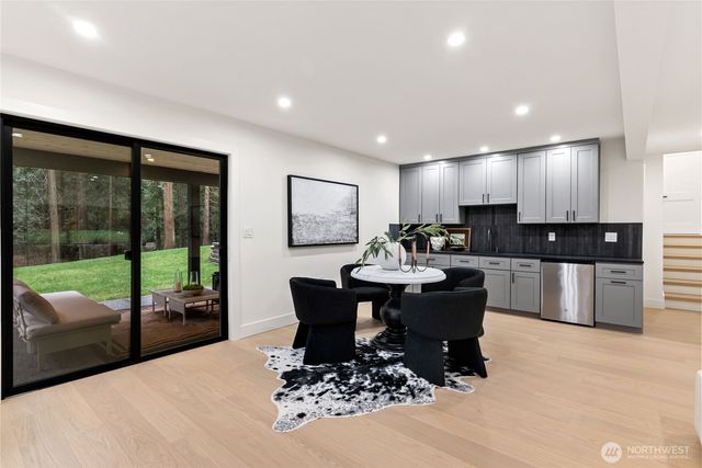 22911 57th Avenue NW, Woodinville, WA 98072