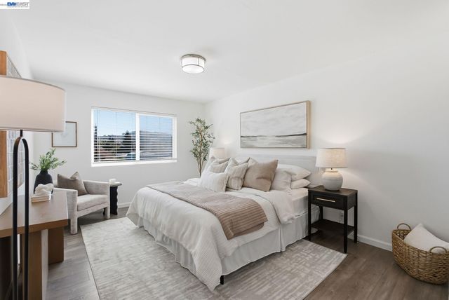 243 Castro St, San Leandro, CA 94577