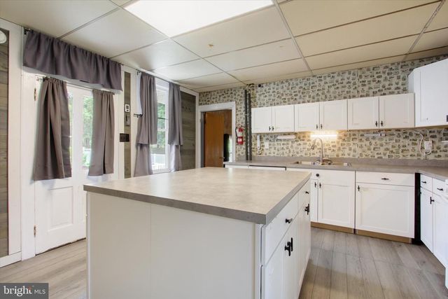 526 W KING ST, East Berlin, PA 17316