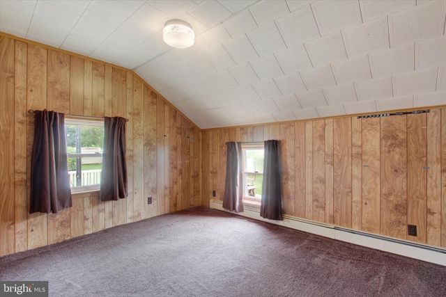526 W KING ST, East Berlin, PA 17316
