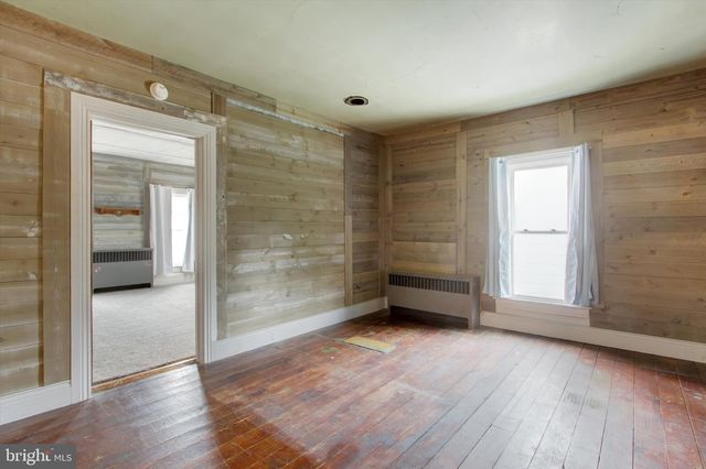 526 W KING ST, East Berlin, PA 17316