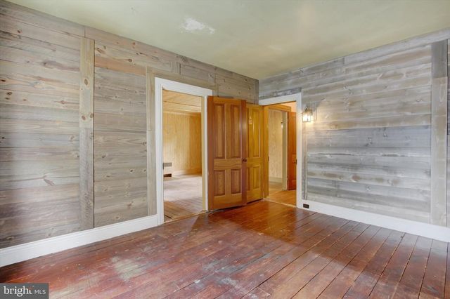 526 W KING ST, East Berlin, PA 17316