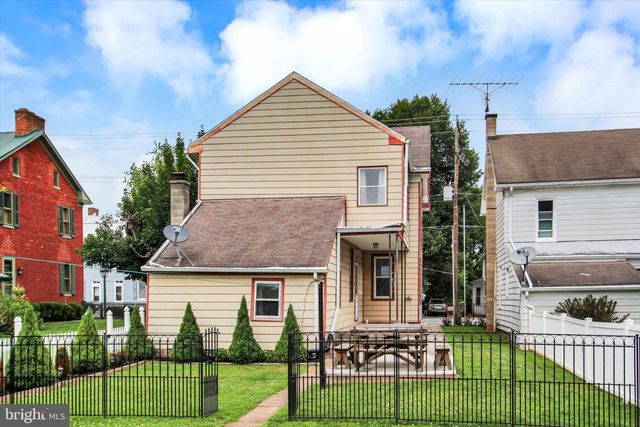 526 W KING ST, East Berlin, PA 17316