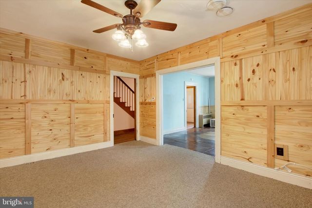 526 W KING ST, East Berlin, PA 17316