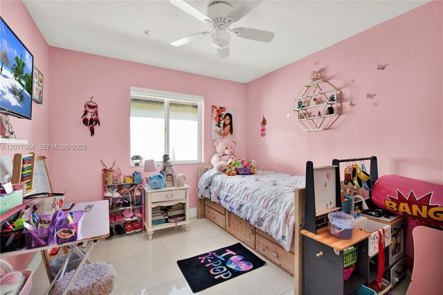 28424 SW 135th Ave, Homestead, FL 33033