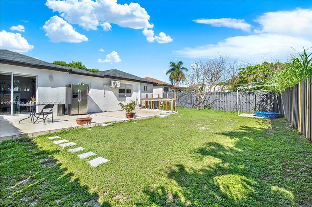 28424 SW 135th Ave, Homestead, FL 33033