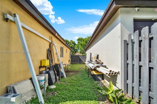 28424 SW 135th Ave, Homestead, FL 33033