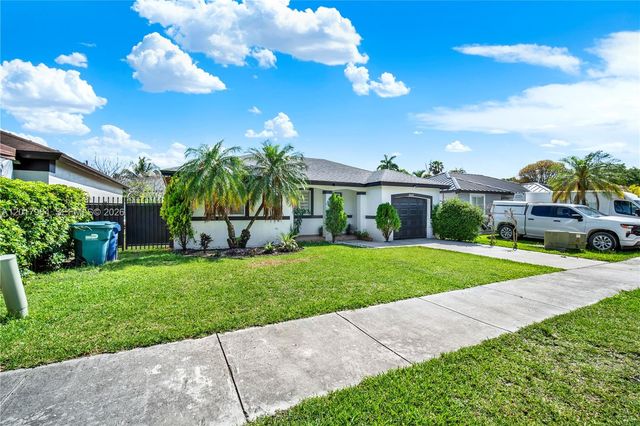 28424 SW 135th Ave, Homestead, FL 33033
