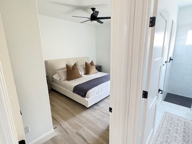 109 W Medium Meadow, Lytle, TX 78052