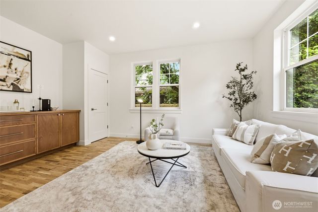315 SE Andrews Street, Issaquah, WA 98027
