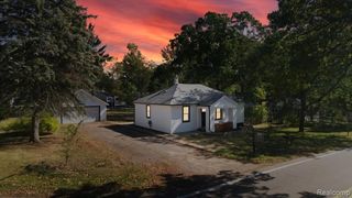 1588 Ladd Road, Wolverine Lake, MI 48390