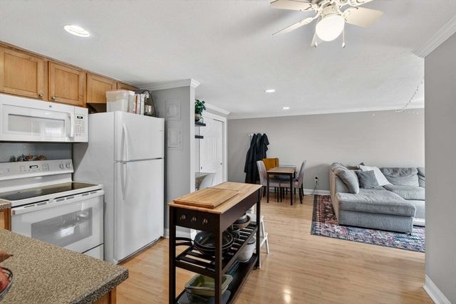 588 Main Street 3D, Stoneham, MA 02180