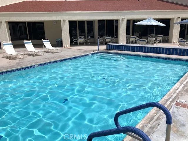 1295 S Cawston Avenue 422, Hemet, CA 92545