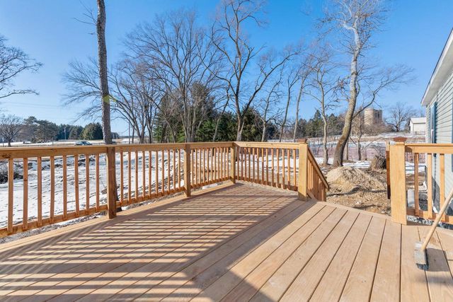 W4718 Highway 20, East Troy, WI 53120