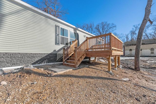 W4718 Highway 20, East Troy, WI 53120