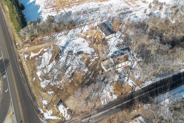 W4718 Highway 20, East Troy, WI 53120