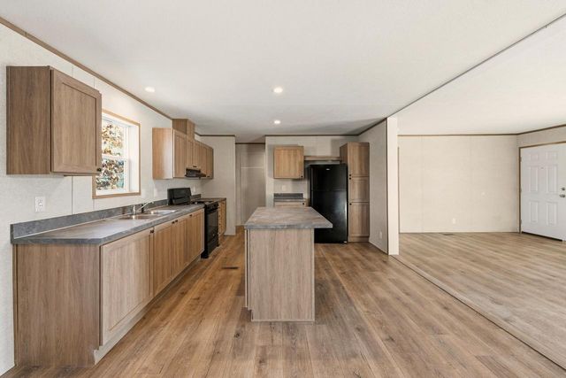 W4718 Highway 20, East Troy, WI 53120