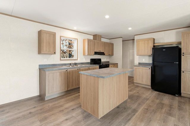 W4718 Highway 20, East Troy, WI 53120