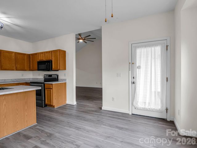 6 Scottish Circle, Asheville, NC 28803