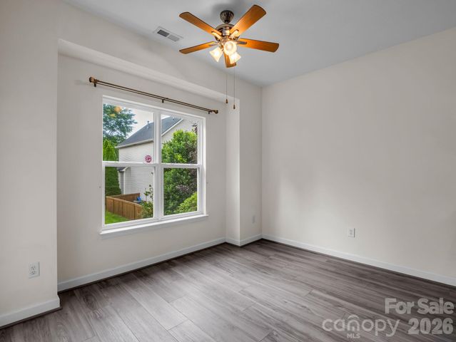 6 Scottish Circle, Asheville, NC 28803