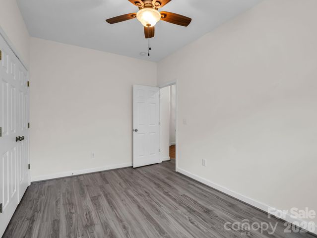 6 Scottish Circle, Asheville, NC 28803