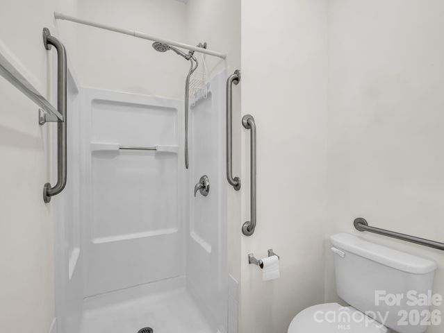 6 Scottish Circle, Asheville, NC 28803