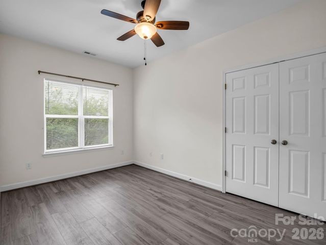 6 Scottish Circle, Asheville, NC 28803
