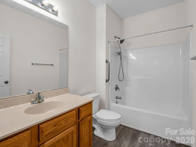 6 Scottish Circle, Asheville, NC 28803