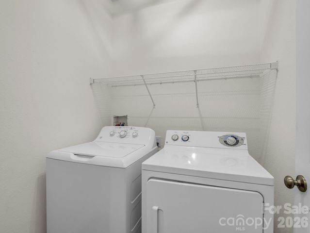 6 Scottish Circle, Asheville, NC 28803